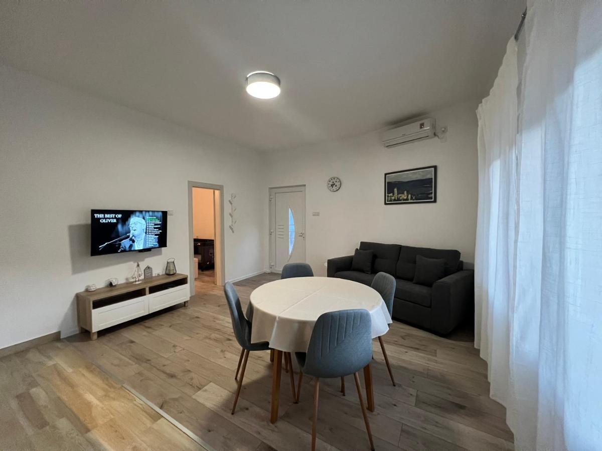 Kaala Apartments Supetarska Draga Luaran gambar